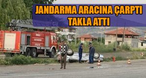 Jandarma Aracına Çarptı