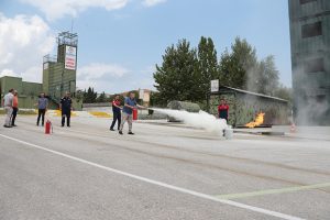 Büyükşehir İtfaiye’den şoförlere yangın eğitimi