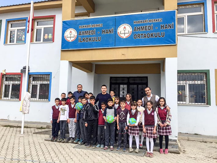 Denizlili Okul Polisi Örnek Oldu