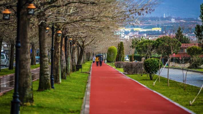 Büyükşehir Yürüyüş ve Koşu Yolunu Yeniledi