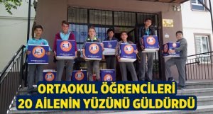 Ortaokul öğrencileri 20 ailenin yüzünü güldürdü