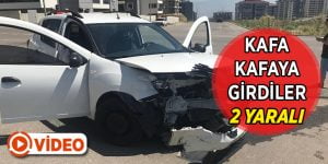 Otomobiller kafa kafaya çarpıştı: 2 yaralı