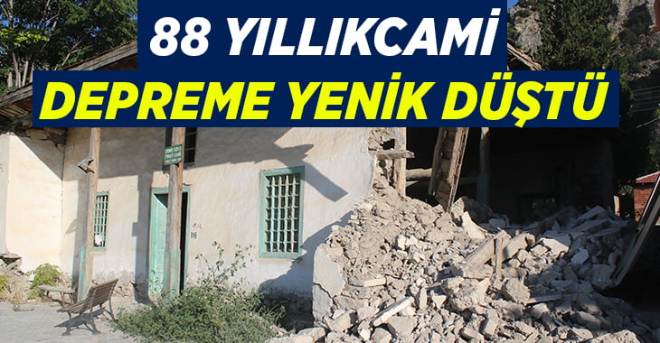 88 yıllık cami depreme yenik düştü