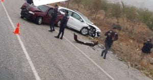 Denizli’de trafik kazası: 1’i çocuk 3 yaralı