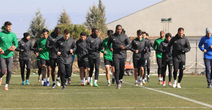 Denizlispor, 3 eksikle çalıştı