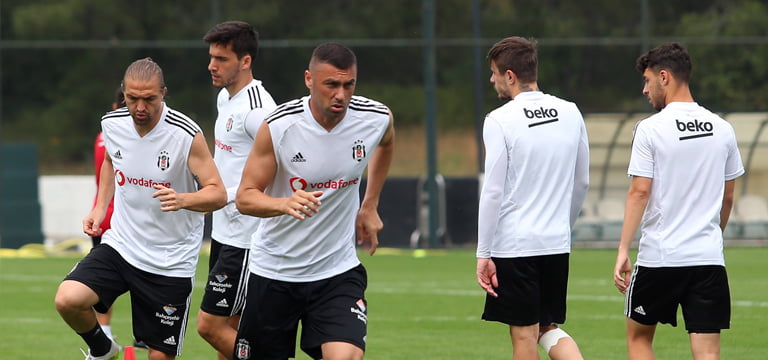 Denizlispor’un rakibi Beşiktaş’ta yıldız isimler kadroda yer almadı