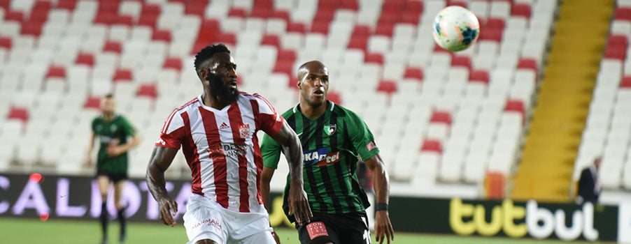 10 kişi kalan Denizlispor, Sivas ellerinde mağlup oldu