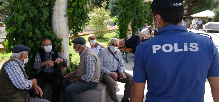 Denizli’de maske takmayanlar ceza almaya devam ediyor