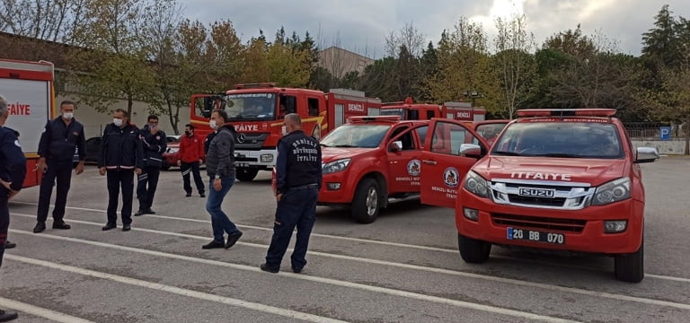 Yardım ekipleri İzmir depremi için yola çıktı