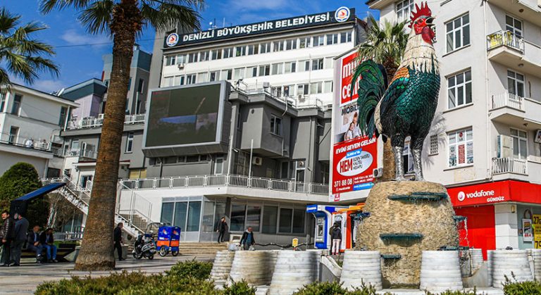 Büyükşehir, öğrenim yardımı sonuçlarını açıkladı