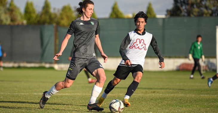 A Denizlispor, U19 takımıyla antrenman maçı yaptı