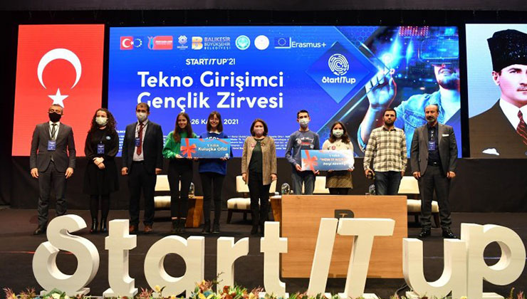 Denizli’ye ‘StillFly’ adlı projeleriyle birincilik getirdiler