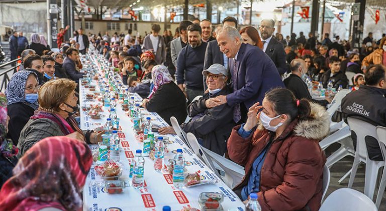 İftar bereketi Değirmenönü’nde