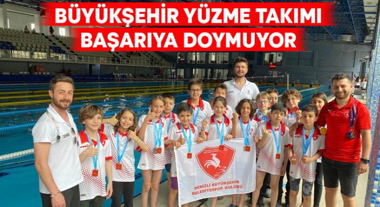 Büyükşehir yüzme takımı başarıya doymuyor