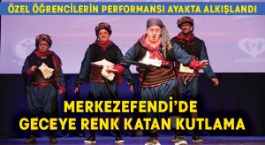 Özel öğrencilerin performansı ayakta alkışlandı