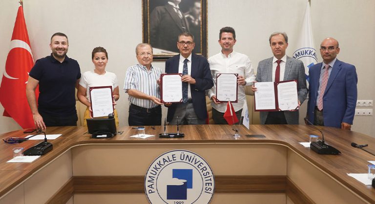 Konferans Salonuna Melek Sözkesen’in İsmi Verildi