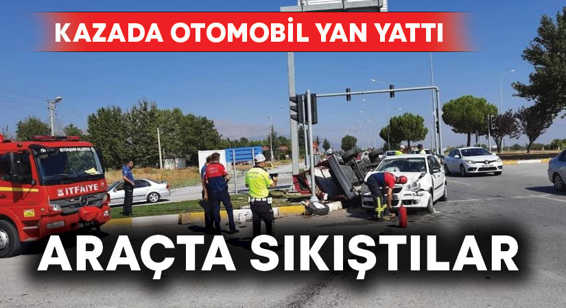 Yan yatan otomobildeki 3 kişi yaralandı