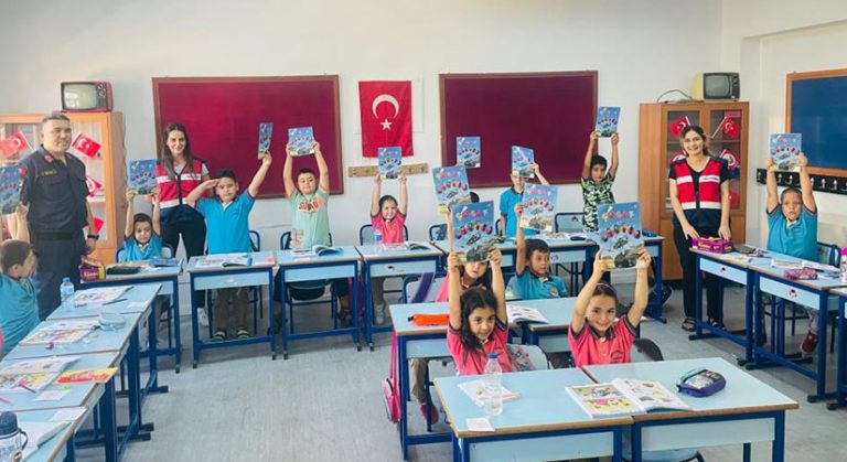 Öğrenciler güvenlik tedbirleri konusunda bilgilendirildi