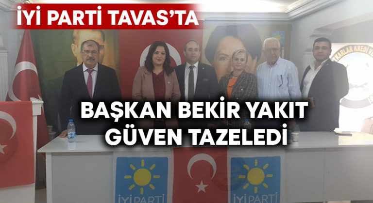 İYİ Parti Tavas’ta Başkan Bekir Yakıt güven tazeledi