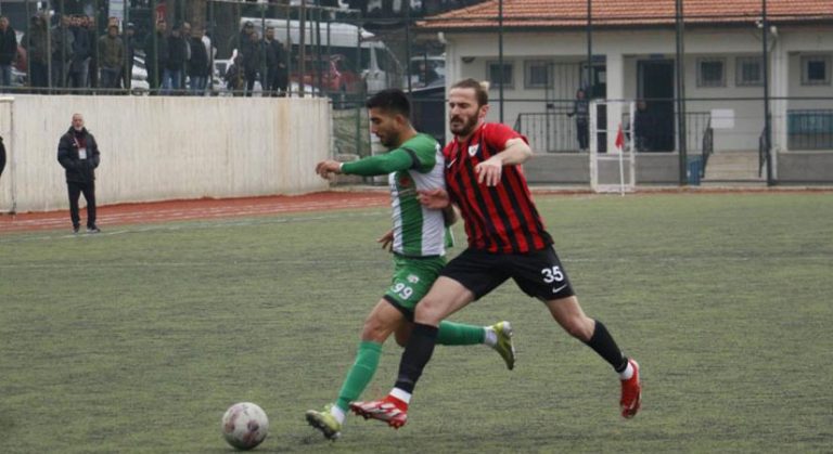 Denizli derbisinde Yeşil Çınarspor ile Sarayköyspor yenişemedi