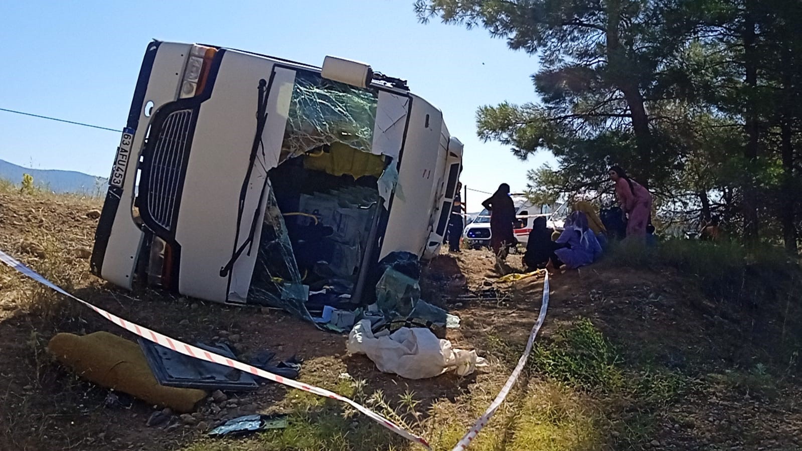 Şarampole devrilen otobüsteki yaralı sayısı 19’a yükseldi