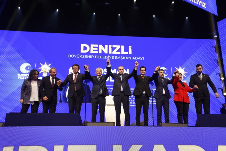 BAŞKAN ZOLAN; “O, BU, ŞU DEMEDEN MİLLETİMİZE HİZMETKAR OLACAĞIZ”